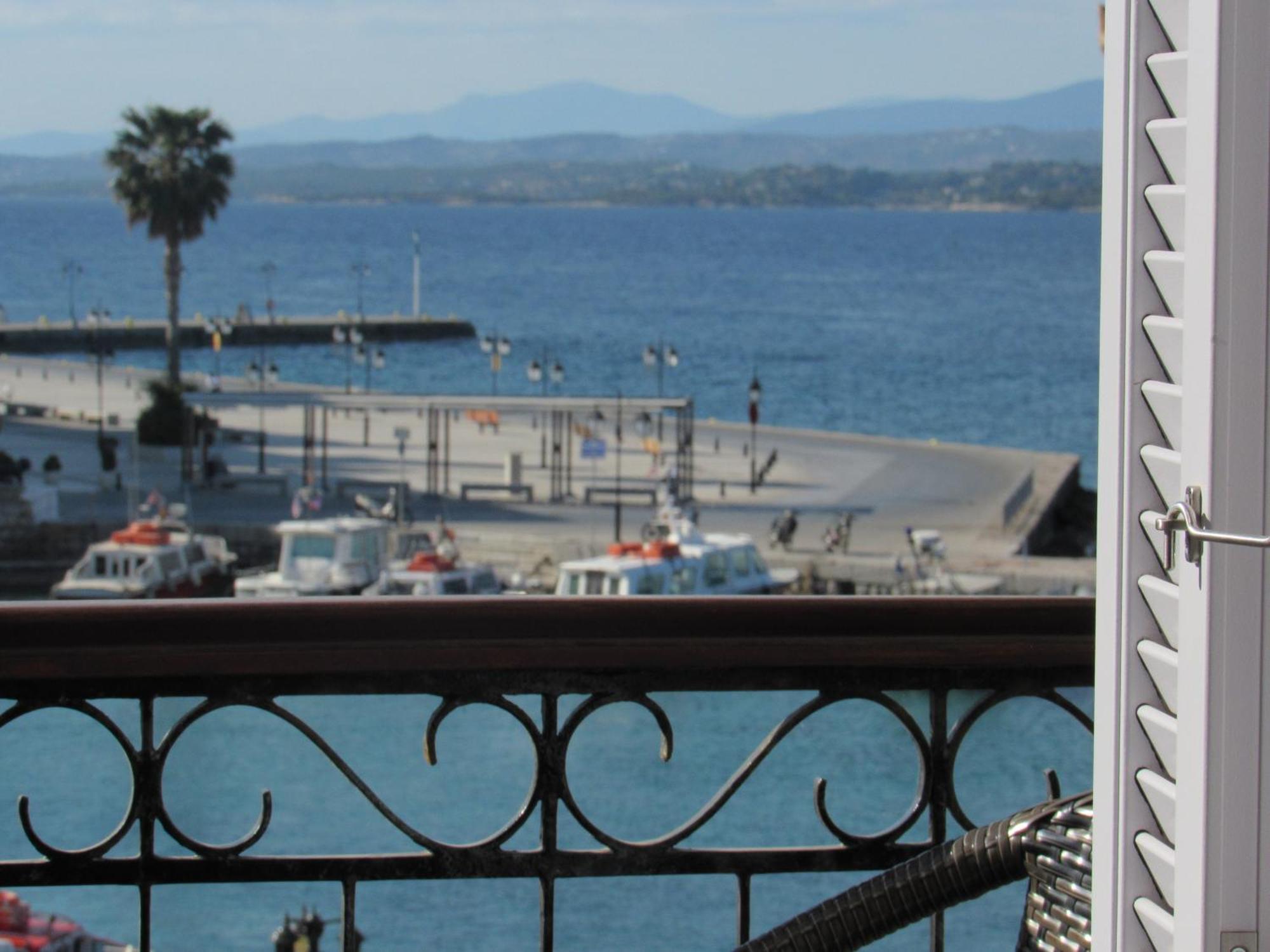 Alexandris Hotel Spétses Стая снимка